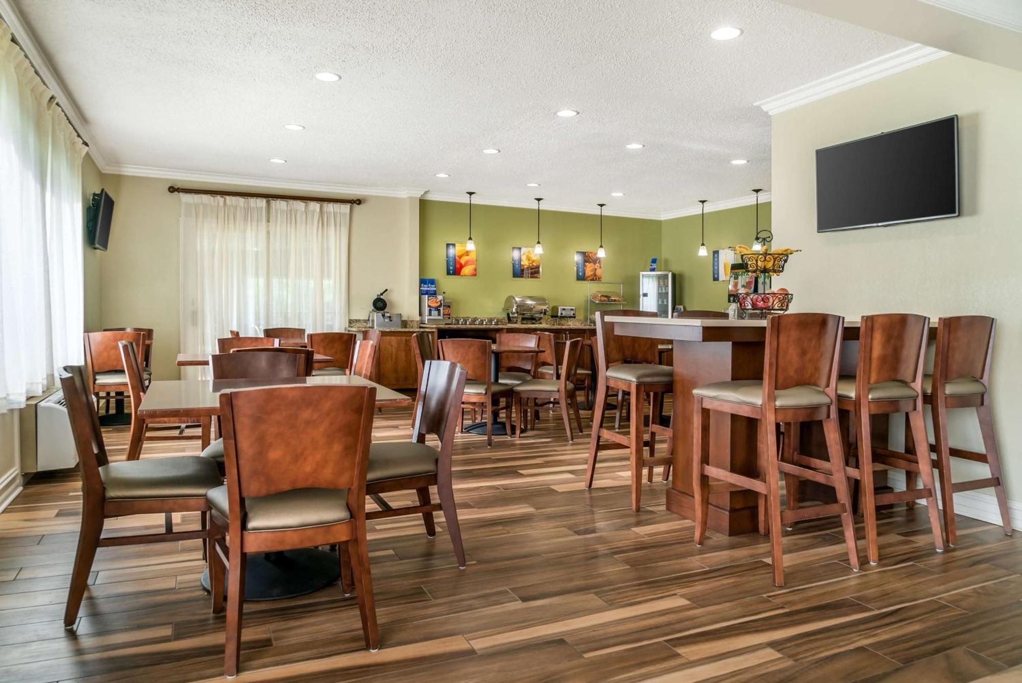 Best Western Of Hartland Ngoại thất bức ảnh